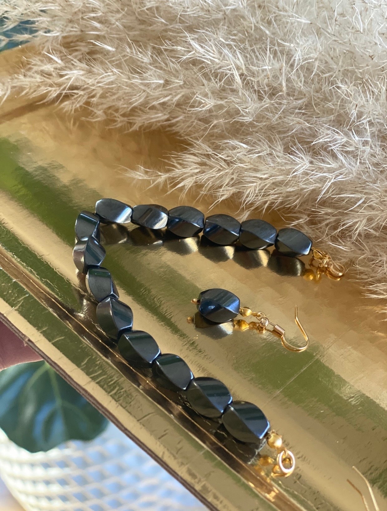 Onyxia Bracelet