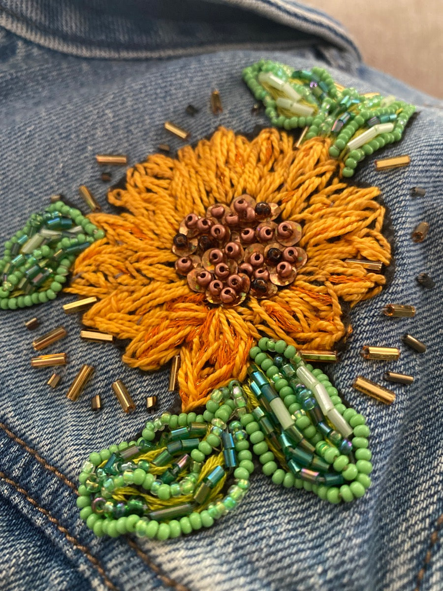 Chaqueta bordada